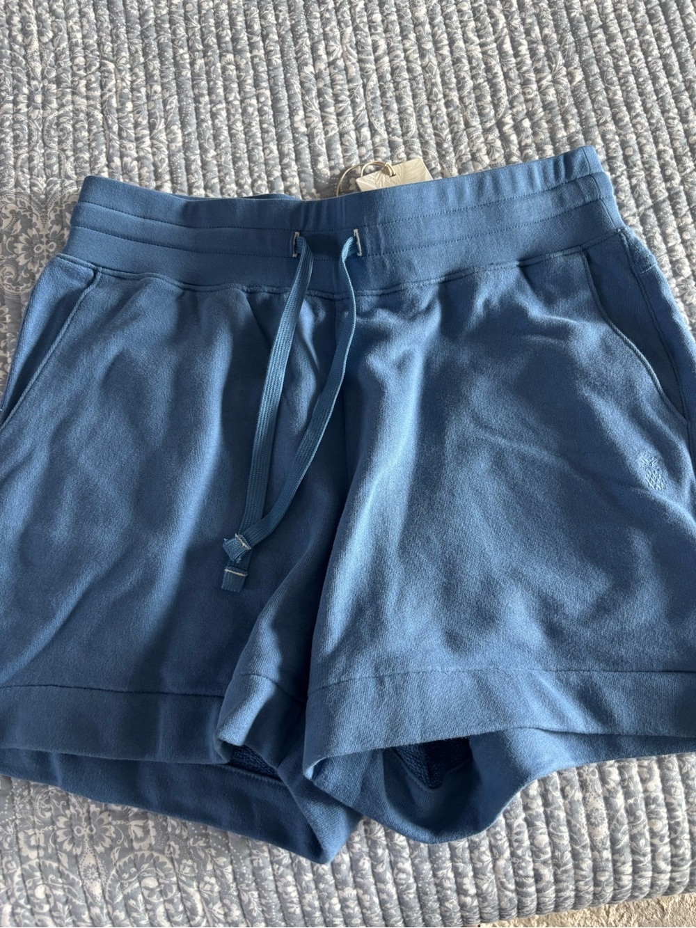 Tommy Bahama Women’s Blue Drawstring Lounge Shorts - Picture 4 of 6